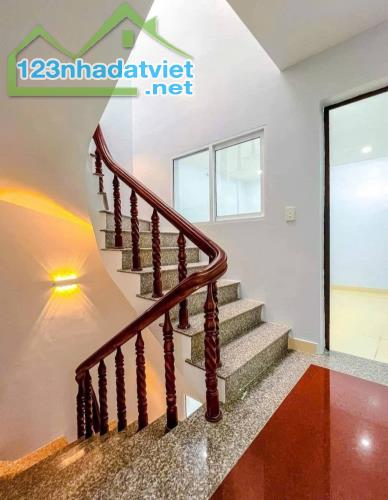 Bán nhà Ngô Gia Tự, Đằng Lâm, Hải An, Hải Phòng. 4 tầng, 42m2, 2,688 tỷ. Ngang 5m, d2 - 3