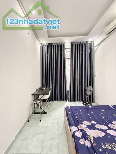 NGAY TÊN LỬA, GẦN CHỢ, 30M2, 3 TẦNG GIÁ CHỈ NHỈNH 3 TỶ - 2