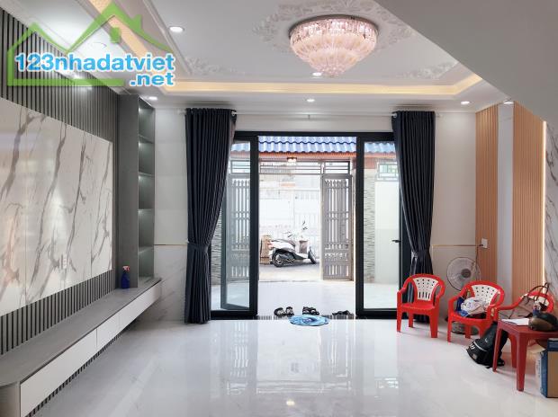 Bán nhà HXH, 85m2, đường Nguyễn Thị Sóc, Hóc Môn, ngang 5m, nhỉnh 4 tỷ còn thương lượng. - 3