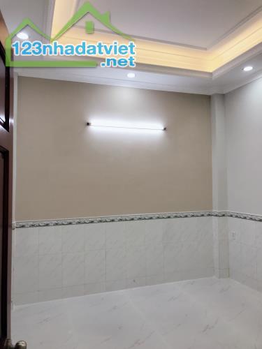 Bán nhà HXH, 85m2, đường Nguyễn Thị Sóc, Hóc Môn, ngang 5m, nhỉnh 4 tỷ còn thương lượng. - 1