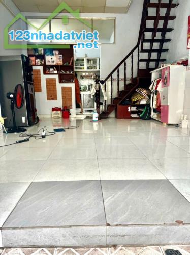 Bán nhà HXH ,Trưng Nữ Vương TT Hóc Môn, 2Tx40m2 ,Giá chỉ  3.38 tỷ (TL)