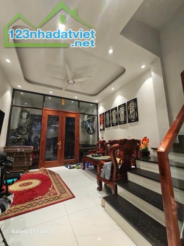 TÂN ẤP - NHÀ MỚI ĐẸP LONG LANH  - NGÕ THÔNG - 3 THOÁNG - Ô CHỜ THANG MÁY - 4