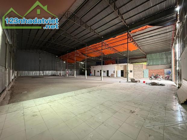 Cho thuê kho xưởng 1500m2, pccc, đường Ql1A Quận 12 - 1
