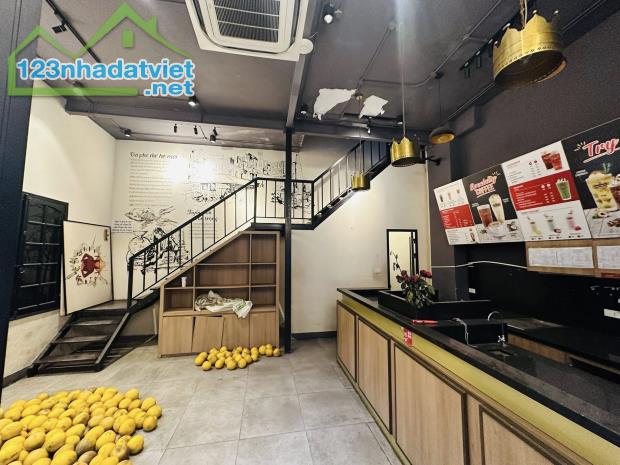 BÁN NHÀ MẶT PHỐ NGUYỄN CÔNG HOAN, LÔ GÓC, MẶT TIỀN KHỦNG 12M,KINH DOANH ĐỈNH 24,5 tỷ