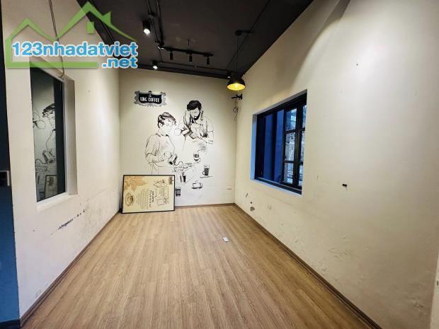 BÁN NHÀ MẶT PHỐ NGUYỄN CÔNG HOAN, LÔ GÓC, MẶT TIỀN KHỦNG 12M,KINH DOANH ĐỈNH 24,5 tỷ - 2