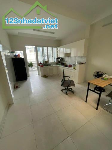 Chủ ngộp bán gấp nhà Phan Văn Trị,Gò Vấp giá 2 tỷ 2 75m² - 3