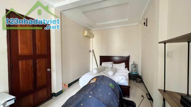 Cần tiền ngay bán 2 tỷ 350 triệu  nhà Bàn Cờ, Quận 3 Đang cho thuê 22 triệu / 1 tháng - 2