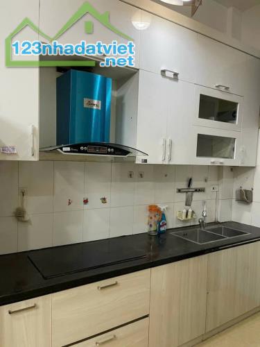 Cho thuê nhà ngõ kinh doanh phố Cầu Giấy 25m x 4 tầng, giá 14tr/tháng - 1