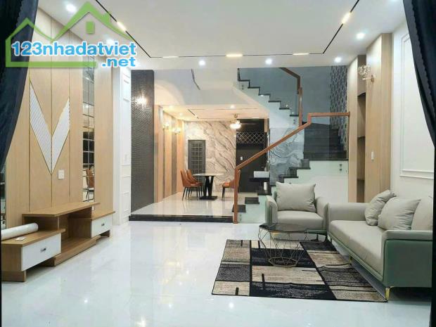 Mt Hòa phú 3, dt 80m2, siêu phẩm 3t mới keng full nội thất víp chỉ nhỉnh nhẹ 5 tỷ(cótl)