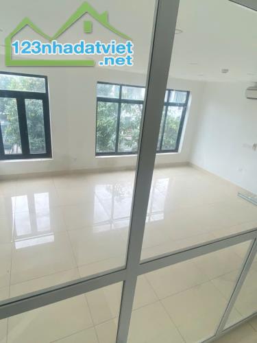 ❤️CHO THUÊ Nhà Liền Kề Lưu Hữu Phước, DT 100m, 4 tầng, MT 11,8m, NGÕ Ô TÔ, NHÀ ĐẸP - 1