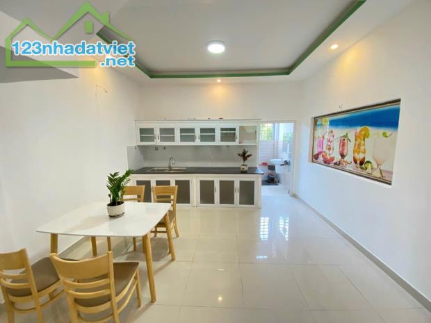 Bán nhà Nguyễn Đình Khơi P4 Tân Bình 58m2, HXH, 4 tầng, giá chỉ 6,1 tỷ TL