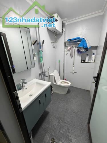 Bán nhà 4 tầng mặt ngõ gần ngã tư An Dương - 2