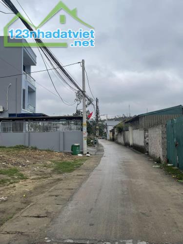 Bán Đất Tặng Kho Ở Láng 14 Hà Trung. DT:60m2,MT:4.65m. H:TB !!! - 2
