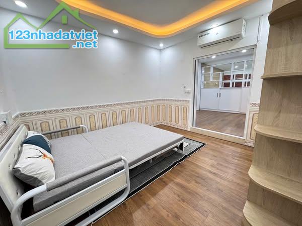 BÁN CĂN HỘ TẬP THỂ ĐỒNG XA – CẦU GIẤY 📌 Diện tích: 16/55m² – Tầng 2 – Giá: 2.25 tỷ