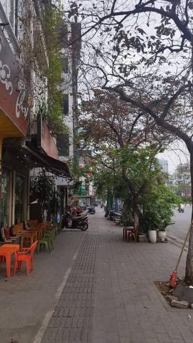 MẶT PHỐ BA ĐÌNH, VĂN CAO DANH TIẾNG SỐ 1, TOÀ 10 TẦNG, MẶT TIỀN BỀ THẾ 0569766799