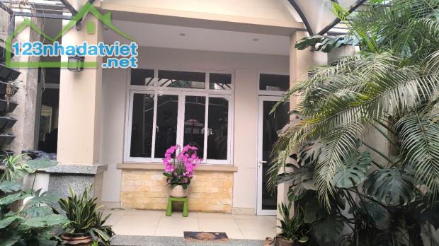 Bán Biệt Thự Phường Xuân La – Tây Hồ - 490m2 – 2 Mặt tiền – Sân Vườn Gara – 140 tỷ . - 2