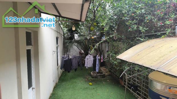 Bán Biệt Thự Phường Xuân La – Tây Hồ - 490m2 – 2 Mặt tiền – Sân Vườn Gara – 140 tỷ .