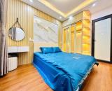 Bán nhà riêng đẹp tại Võ Chí Công 8 tỷ, 40m2, 5PN, 4WC.