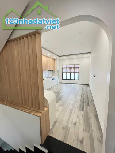 BÁN NHÀ MẶT TIỀN ĐƯỜNG KHU TÊN LỬA CÓ SẴN DÒNG TIỀN CHO THUÊ 23 TR THÁNG - 3