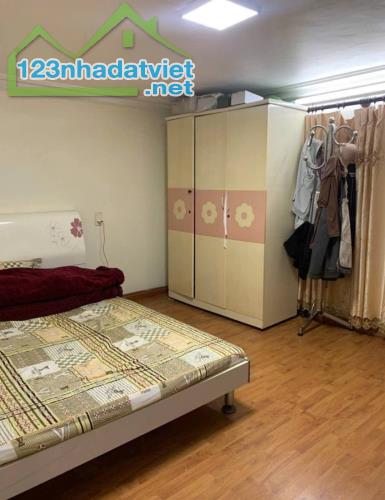 Bán nhà Lê Lai, Máy Tơ, Ngô Quyền, Hải Phòng. 2,5 tầng, 33m2, 2,25 tỷ. Ngang 4,2m, t2 - 4