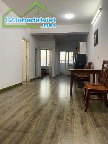 Chính chủ bán Căn hộ 68.6m2 - Lô góc Cửa chính Hướng Đông Nam tại KĐT Sài Đồng 3 tỷ bao - 1