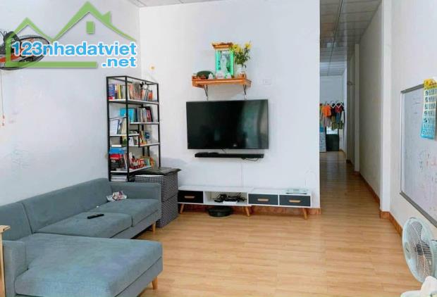 BÁN NHÀ MẶT ĐƯỜNG 5.5M HÒA MINH - SÁT KINH DƯƠNG VƯƠNG, GẦN BIỂN, LIÊN CHIỂU - CHỈ 3.85 TỶ