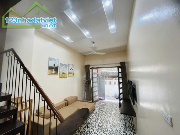 Bán nhà 4 tầng Tứ Liên, Tây Hồ, 40m2, tặng full nội thất, pháp lý chuẩn 8,05 tỷ - 3