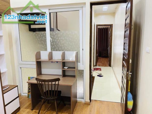 Bán nhà 4 tầng Tứ Liên, Tây Hồ, 40m2, tặng full nội thất, pháp lý chuẩn 8,05 tỷ - 1