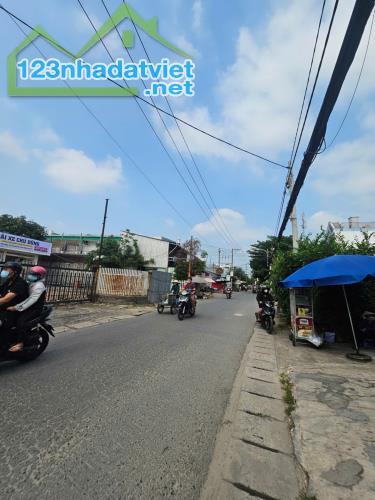 Bán mặt tiền chợ Tân Thới Hiệp - Quận 12 sát Gò Vấp - chuẩn bị mở đường 25m.  Nhà 3 tầng