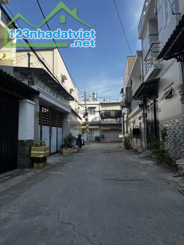 BÁN NHÀ 4 LẦU HIỆP THÀNH  -  HẺM XE HƠI - CHỦ TỰ XÂY TÂM HUYẾT - KIÊN CỐ  ❗(4*16) chỉ hơn
