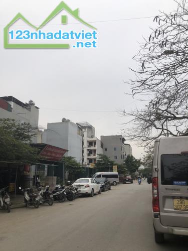 BÁN ĐẤT DỊCH VỤ LAI XÁ PHÂN LÔ 99.6m2-MT: 8,72m,KINH DOANH-NGÕ THÔNG-Ô TÔ ĐỖ. - 1