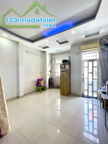 BÁN NHÀ ĐẸP GIÁ RẺ NHẤT KHU VỰC HUỲNH TẤN PHÁT QUẬN 7, 2 TẦNG, 82M2 CHỈ 5.299 TỶ - 1