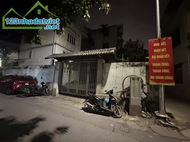 Bán Nhà Phú Thượng Tây Hồ LÔ GÓC 240m2T MT17,5m LÔ GÓC 2 Ô TÔ TRÁNH 65 Tỷ Phú Thượng
