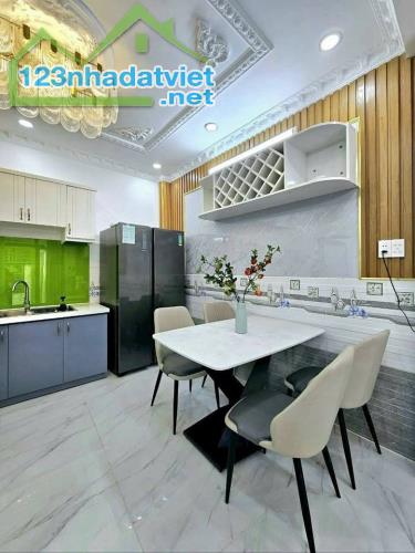 Bán nhà Nguyễn Thị Tần, Phường 2, Quận 8 – 60m2, 4 tầng, chỉ 6 tỷ - 4