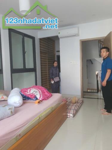 **Bán nhà hẻm Phạm Văn Hai, phường 3, Tân Bình; (4*12) 3 tầng - 6,9 tỷ