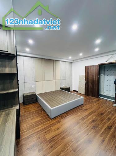 7T thang máy, cách Khương Đình 10m, TX, ô tô đỗ cửa, Sống và KD kết hợp, DT 40m, 12.6 tỷ
