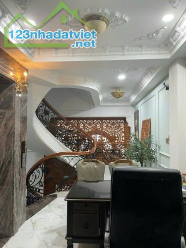Cần Bán Gấp MTKD Dương Quảng Hàm P5 , 4m x 25m , 4 Lầu ,Giá 13,9 tỷ Thương Lượng Mạnh. - 1