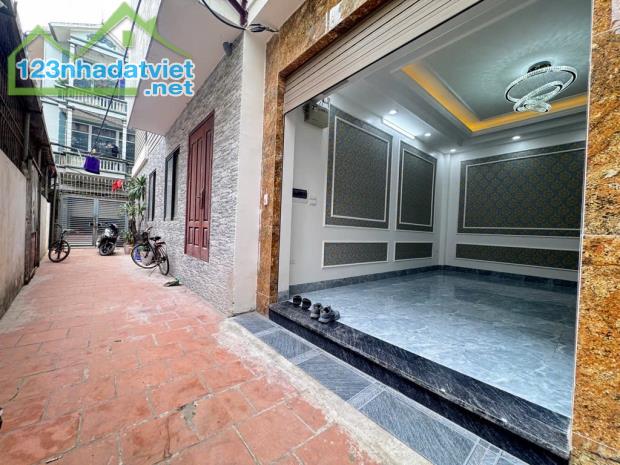 BÙI XƯỚNG TRẠCH - 6 TẦNG - THANG MÁY- DT 38M - MT 5,7M - 8,65TỶ. - 4