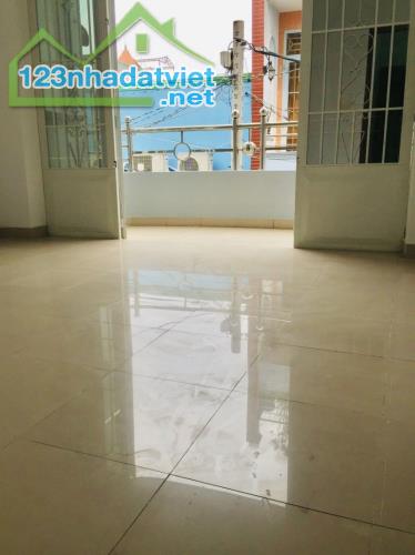 Bán nhà 40m2, Hẻm xe hơi 5m Đường Tô Hiệu, Quận Tân Phú - 4