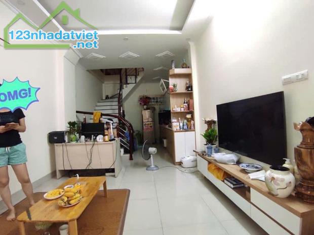 Nhà  đẹp gần ngõ ô tô tránh, 5 tầng 30m2  ful nội thất giá hơn 4 tỷ. - 3