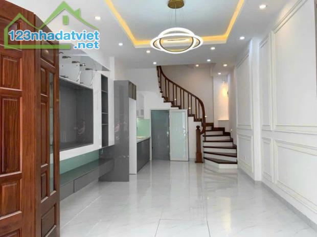 Bán Nhà Đức Diễn 36m², 5 Tầng, Lô Góc Giá Chỉ 6 Tỷ - 2