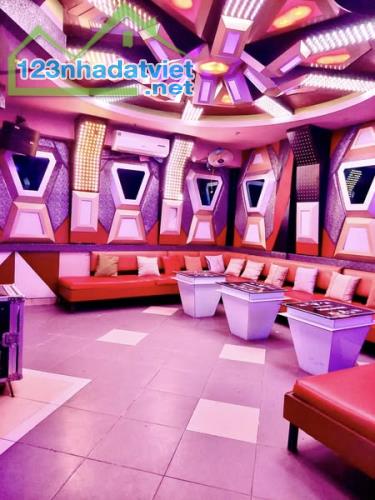 karaoke 5 tầng 18 phòng -Hòa Cường - Giá 27 tỷ. - 1