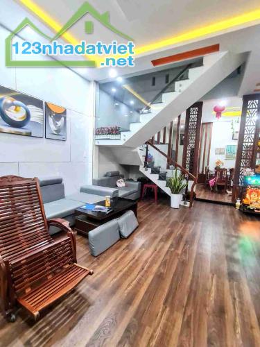 💥  Mua Được Nhà Đẹp 2 Tầng - Dt 100m2 - Đường 5,5m Lề 3m