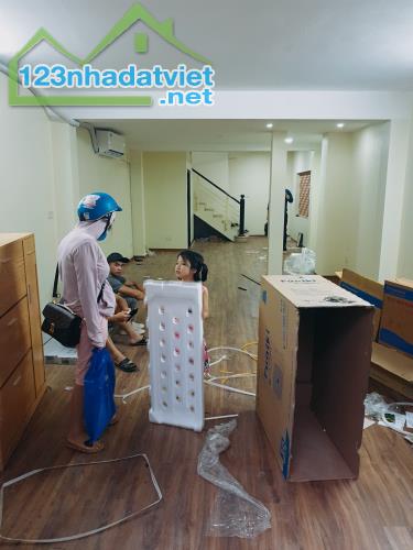 Bán nhà phố Xuân Thủy ô tô kinh doanh nhỉnh 20 tỷ. - 3