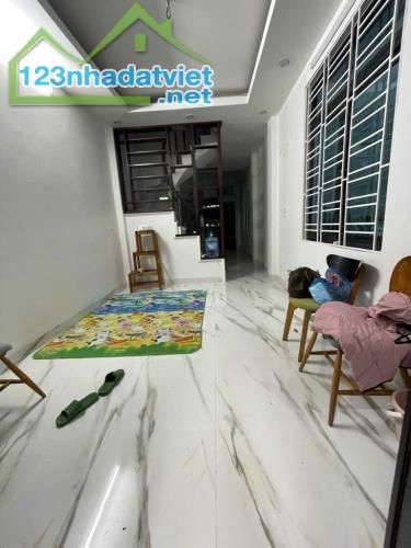 Nhà Tây Hồ 36m2 - Lô góc 3 thoáng - 2 mặt tiền - Cách Hồ Tây 10M. - 1
