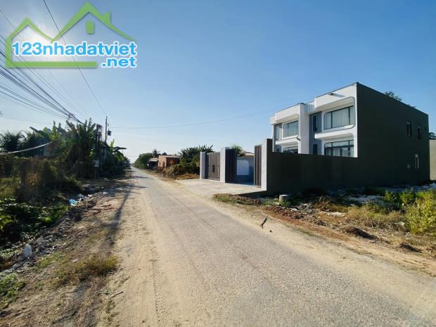 Bán Lô Góc Hai Mặt Tiền Bùi Thị Điệt, Diện Tích 250m2, Sổ Hồng Riêng, Giá 790 Triệu - 3