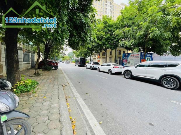 CHÍNH CHỦ BÁN BIỆT THỰ TRUNG VĂN – 5 TẦNG CÓ HẦM – GIÁ TỐT