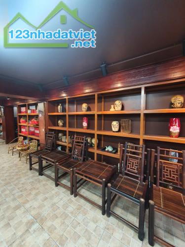 Bán Nhà Phố Long Biên Chính Chủ Lô góc Thang máy nhập Nội thất xịn giá chỉ 44,x tỷ - 1