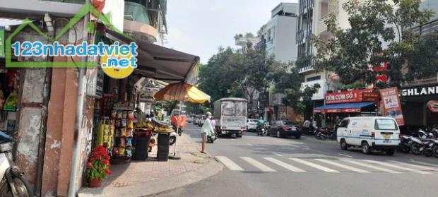 Nhà bán Q3 VỊ TRÍ VÀNG  Trần Văn Đang 115m2 MT 6.6m C4 tiện xây mới gần ga Sài Gòn 8.4 tỷ - 1