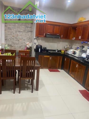 Cần bán nhanh nhà ngay trung tâm Q.3 - Hẻm 75 Trần Văn Đang, 96m², giá chỉ 8 tỷ - 3
